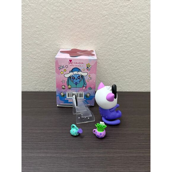 Tokidoki x Hello Kitty Galactic Cats Figure - Pochacco x Twinkle Whiskers - Picture 4 of 4